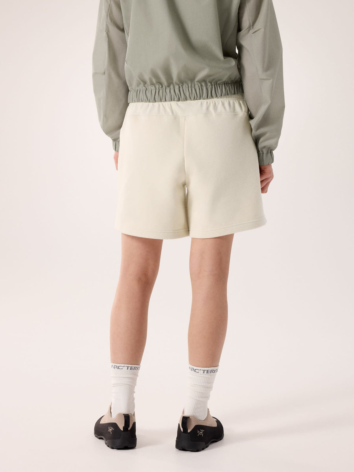 Emblem Fleece Short 6" Women's