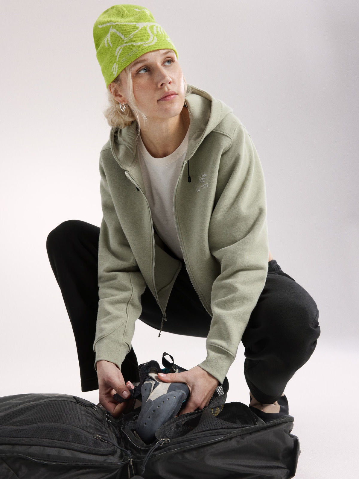 Emblem Fleece Full Zip Crop Hoody Women's