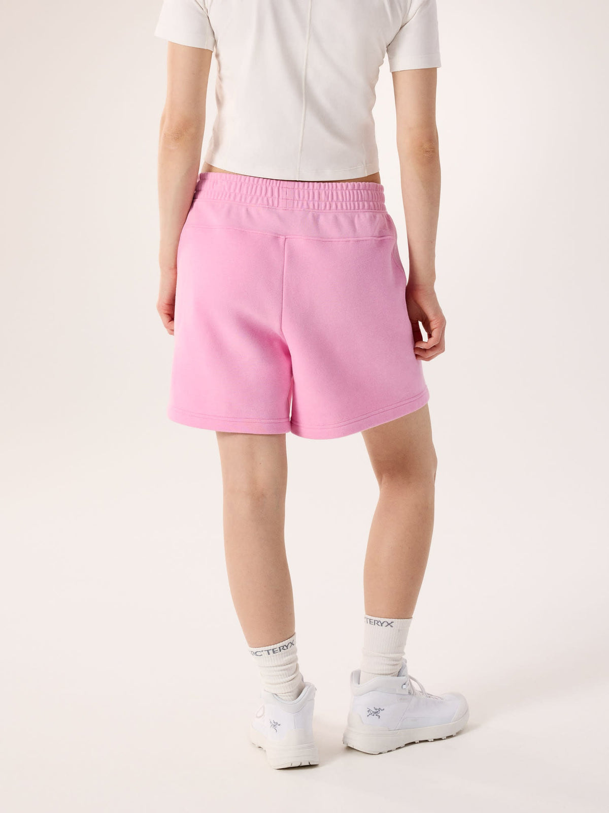 Emblem Fleece Short 6" Women's